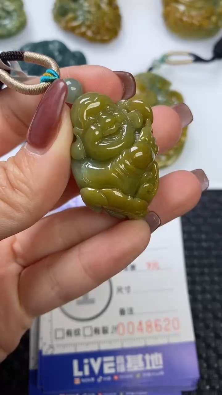 【闪购商品】翡翠颈饰未镶嵌11111111111111111