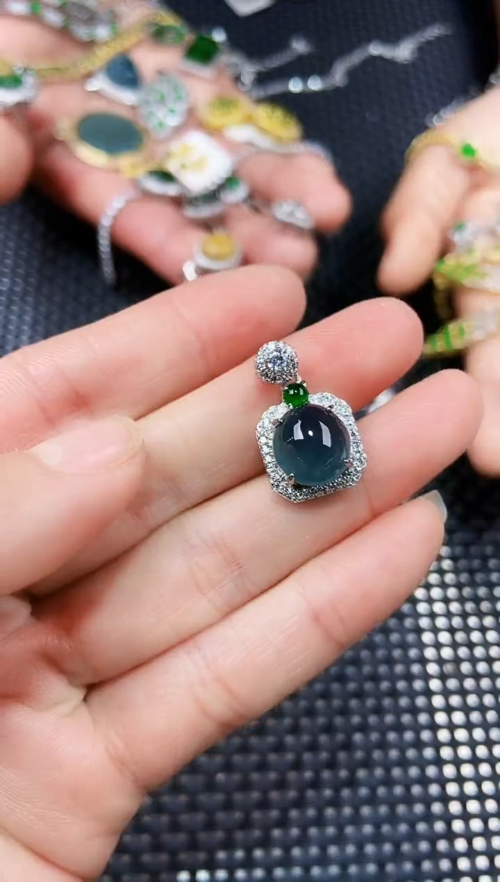 【闪购商品】翡翠吊坠(不含链)未镶嵌11111111