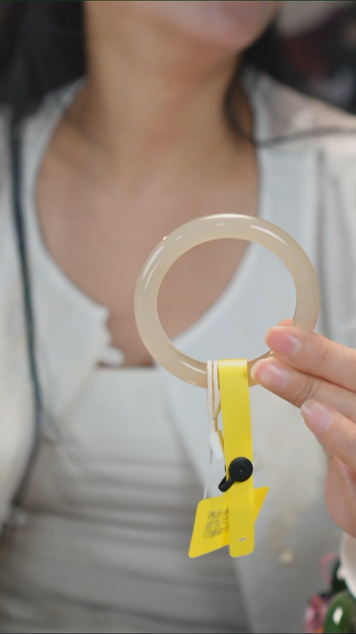 和田玉未镶嵌手镯29【柚子来啦】和田玉拍一发一50