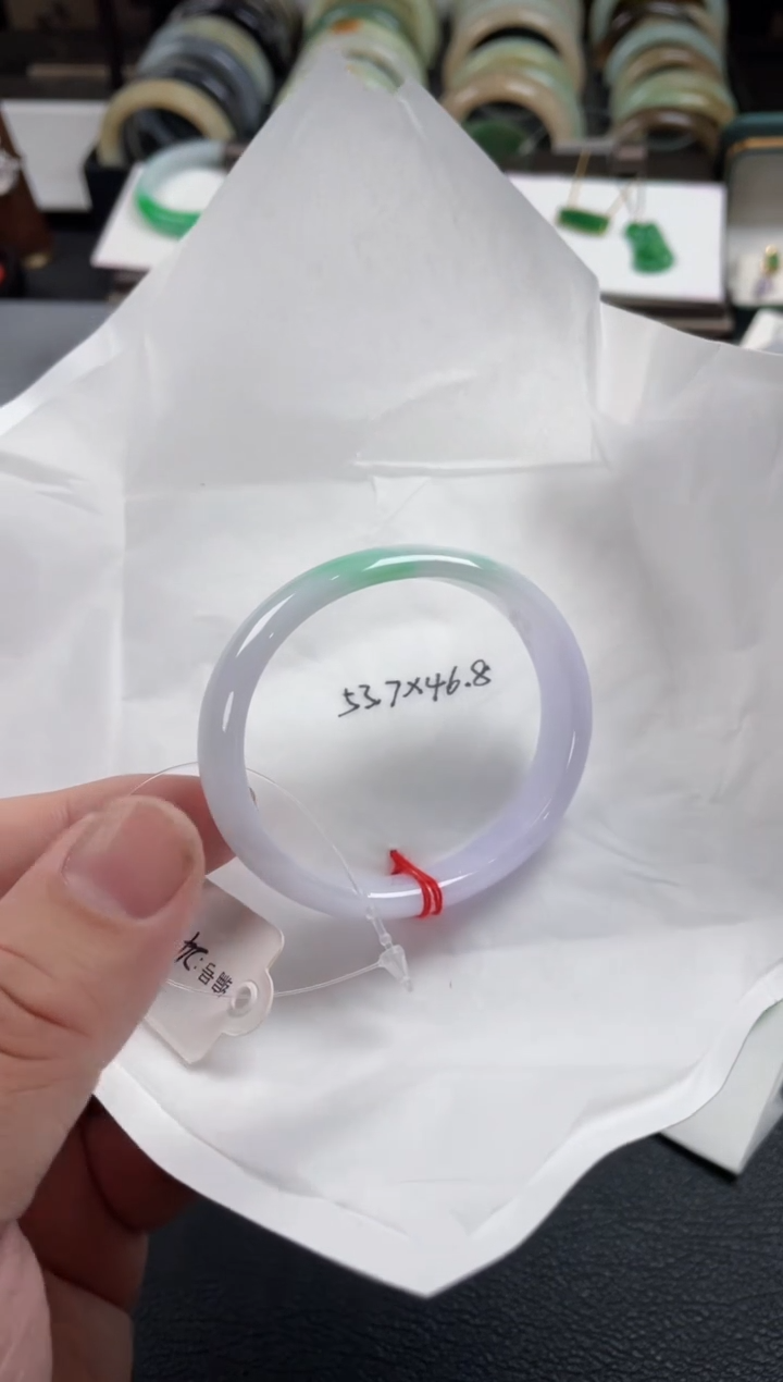 【闪购商品】翡翠手镯未镶嵌54贵妃