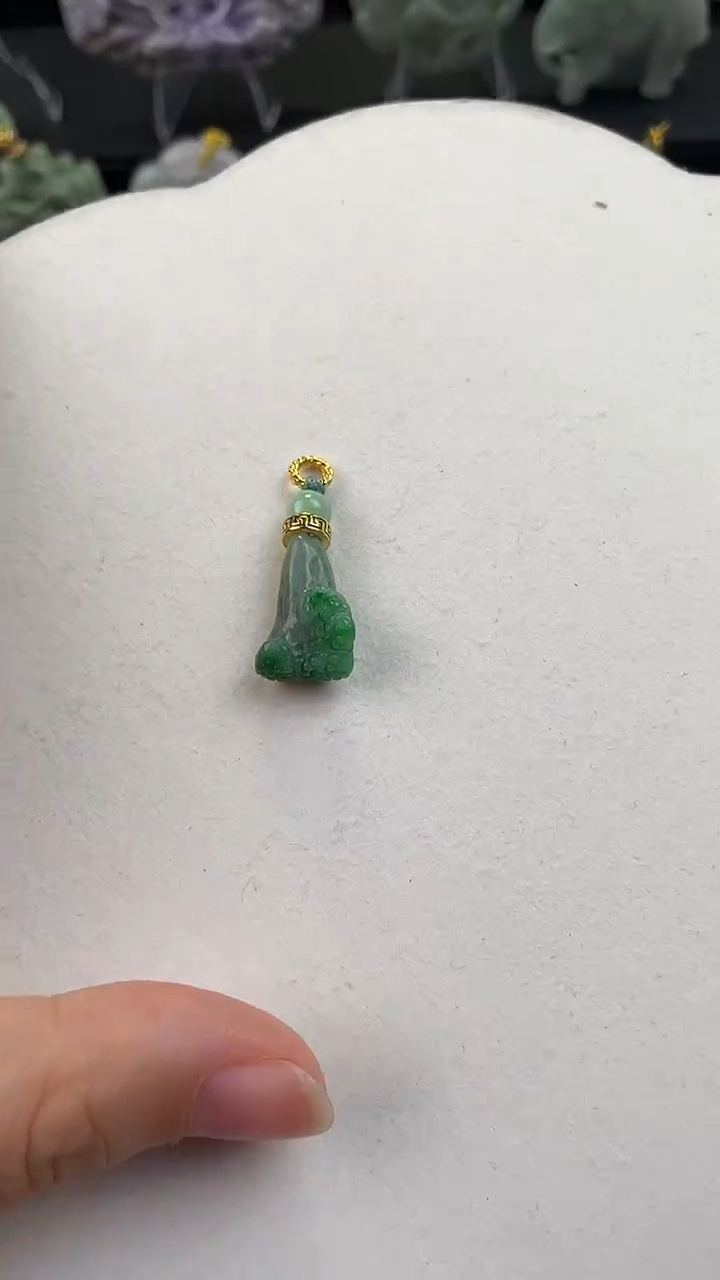 【闪购商品】翡翠颈饰未镶嵌翡翠吊坠