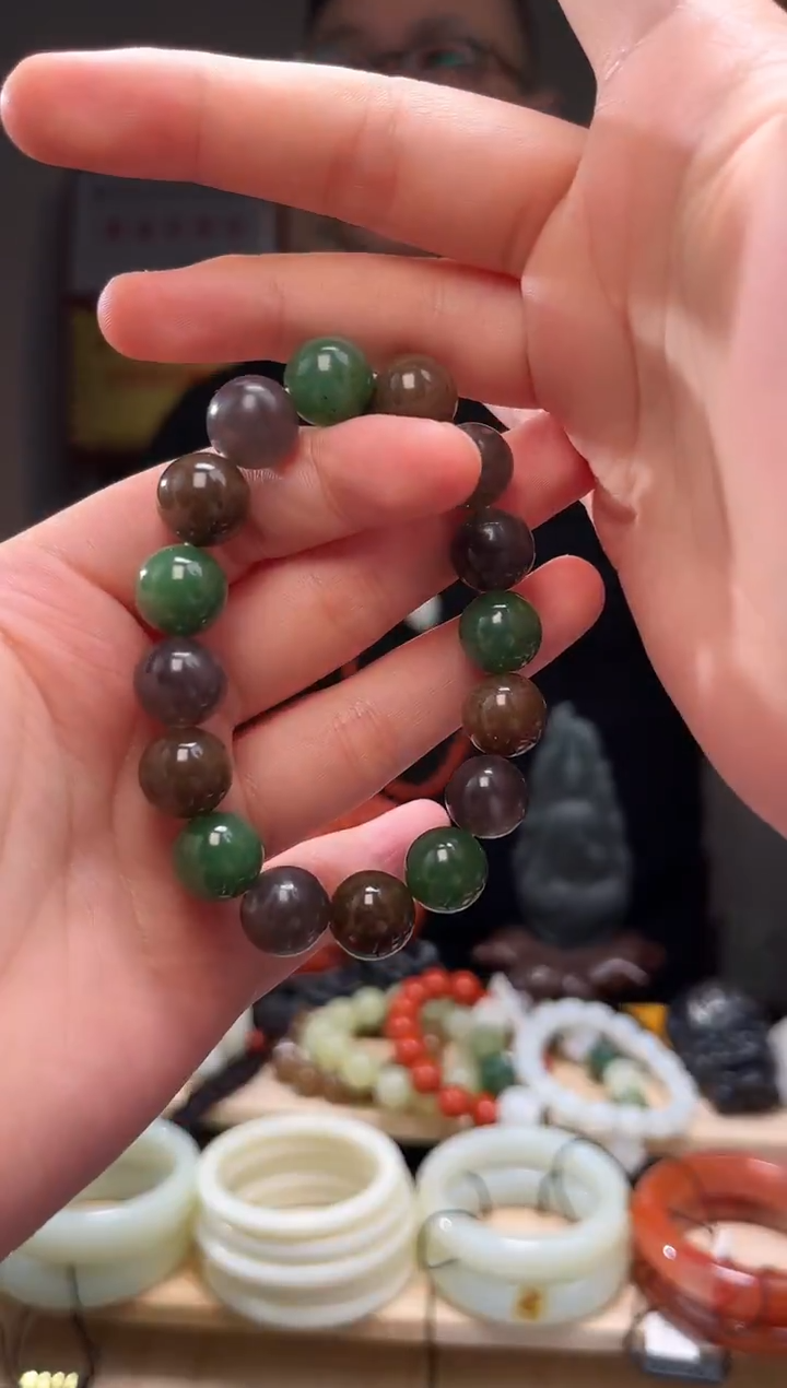 颈饰未镶嵌和田玉安*拉手串