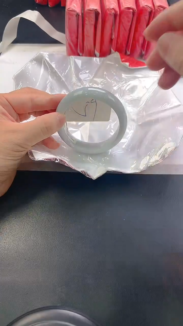 未镶嵌手镯翡翠105