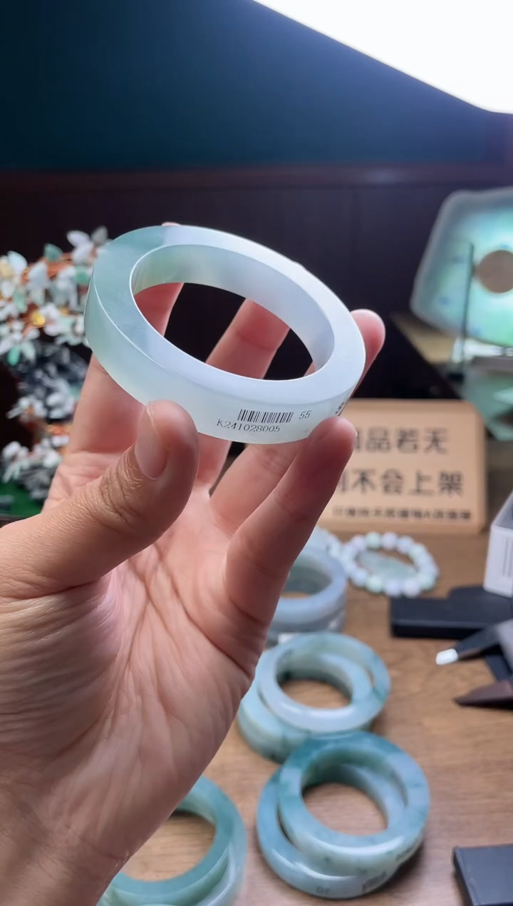 【闪购商品】定制翡翠手镯未镶嵌定制