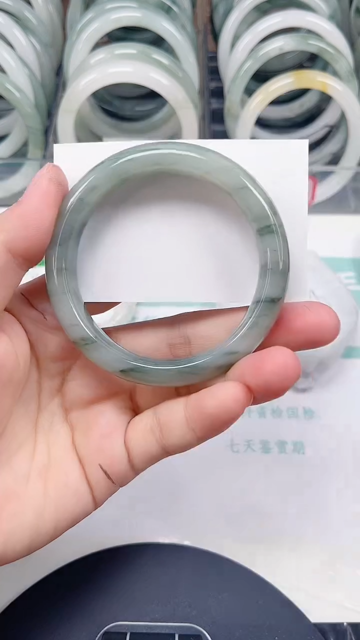 未镶嵌手镯石英质玉132-55/56