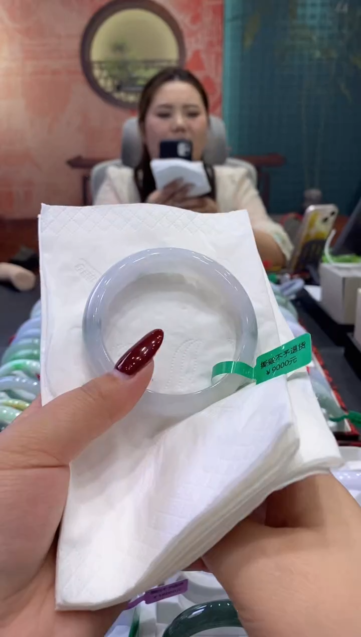 【闪购商品】翡翠手镯未镶嵌多人005146