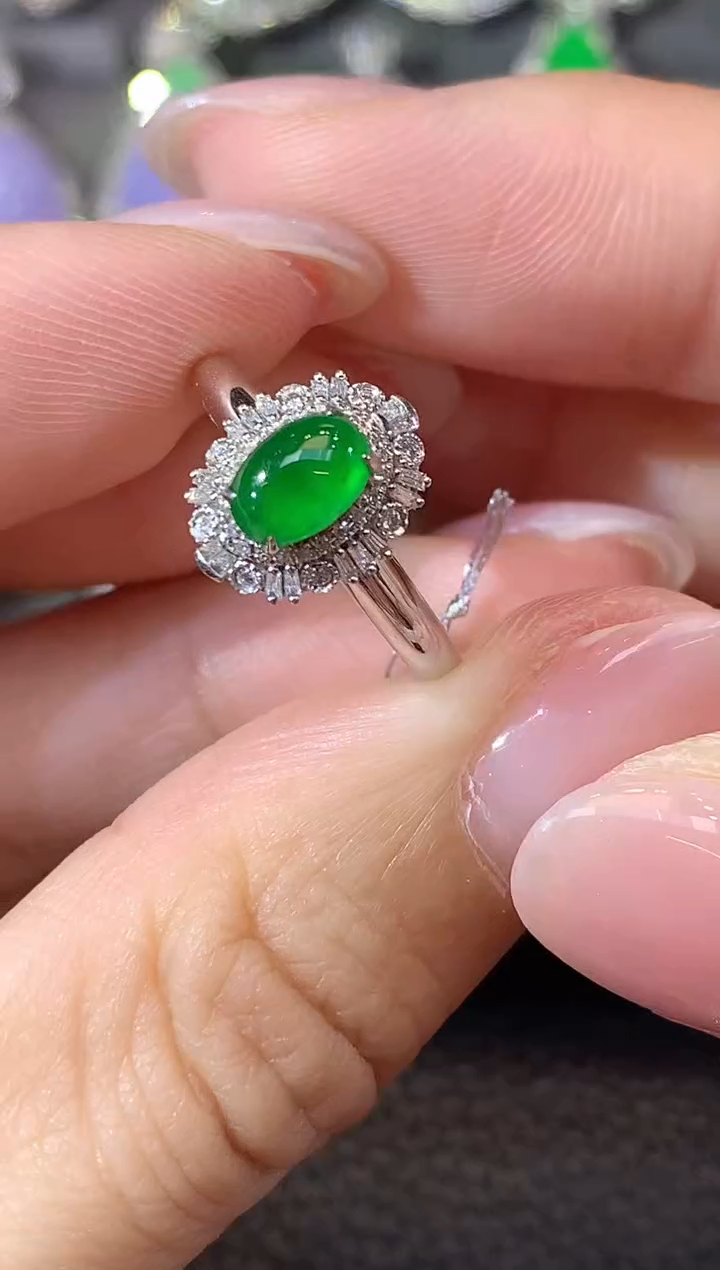 18K金镶嵌戒指翡翠A80