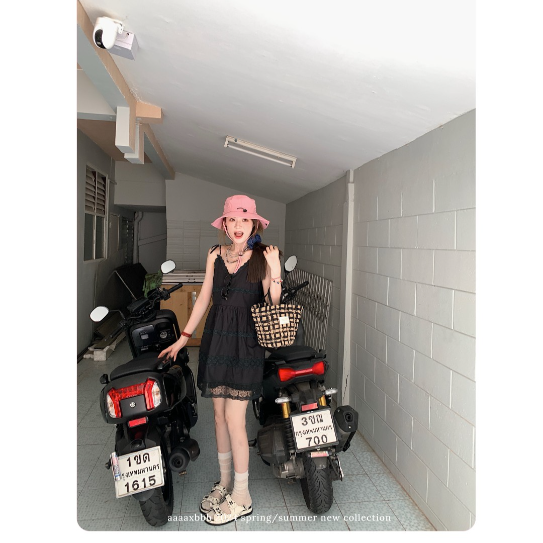 aaaaxbbb 奥赛尔权杖 重工蕾丝吊带连衣裙V领无袖短裙夏折扣