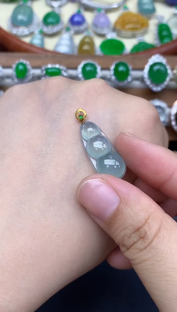 颈饰18K金镶嵌翡翠79-中国好珍宝