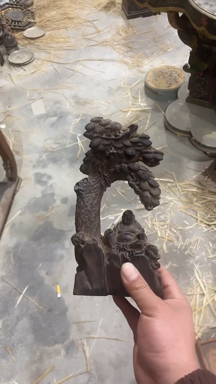 【闪购商品】木木雕新年快乐 香木摆件