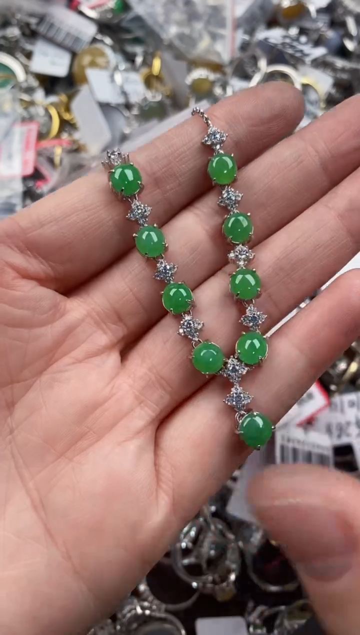 银S925镶嵌戒指翡翠666       3