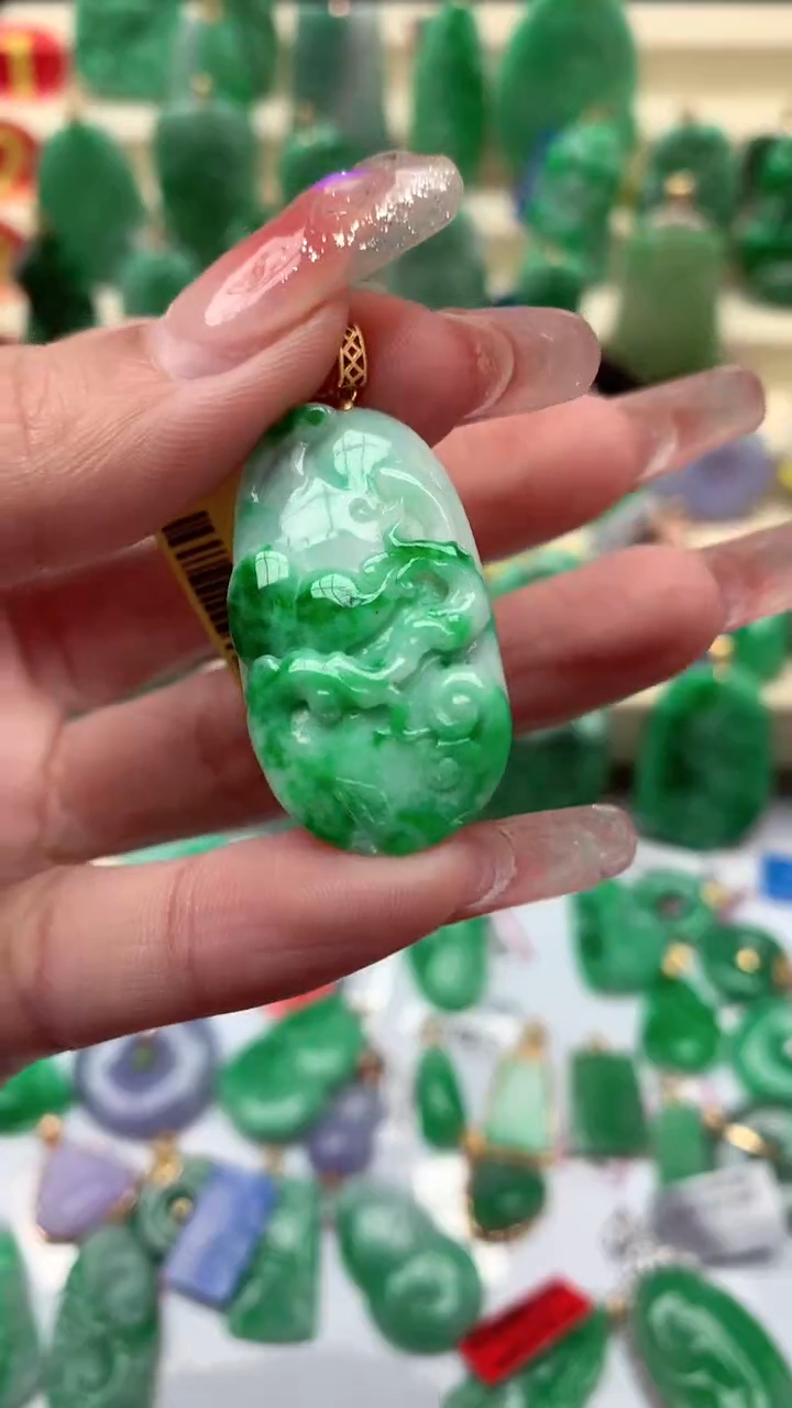 【闪购商品】翡翠颈饰18K金镶嵌挂件