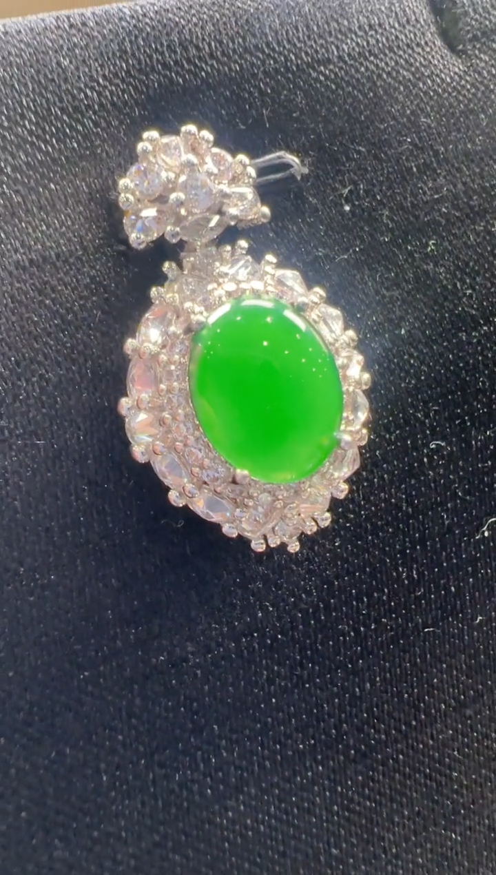 吊坠(不含链)未镶嵌翡翠天然A货翡翠多样性发一