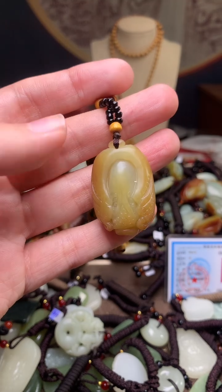 颈饰未镶嵌和田玉新疆料青海料清水和田玉吊坠