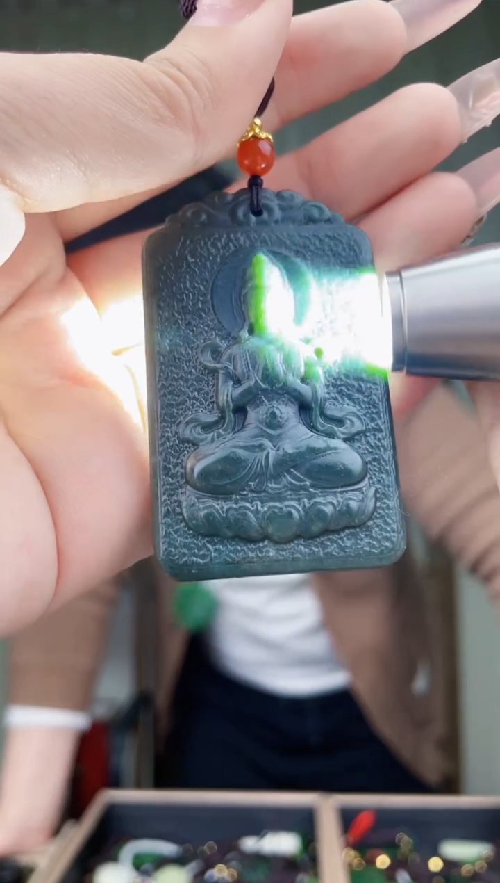 【闪购商品】和田玉挂件未镶嵌拍一发一，多样性发货！