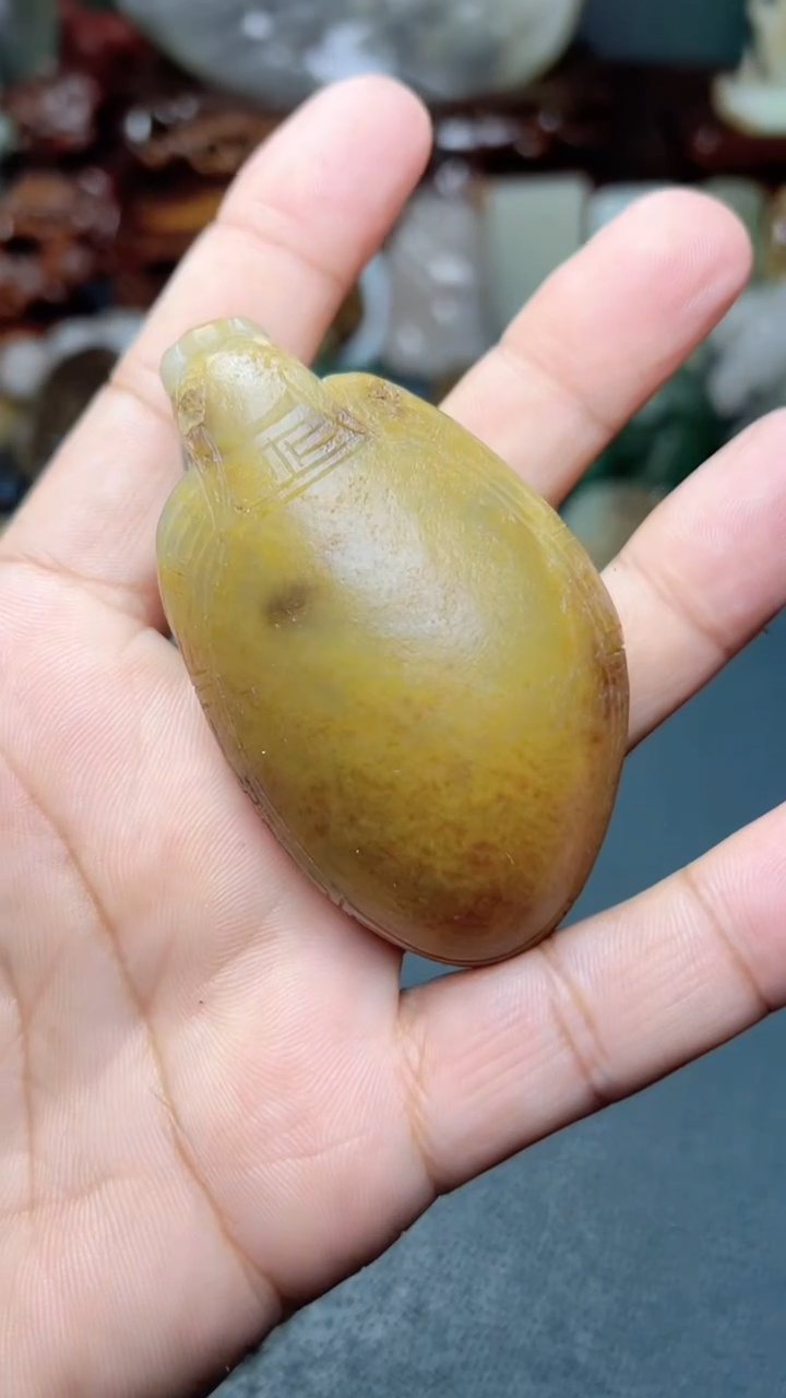 未镶嵌和田玉把件-