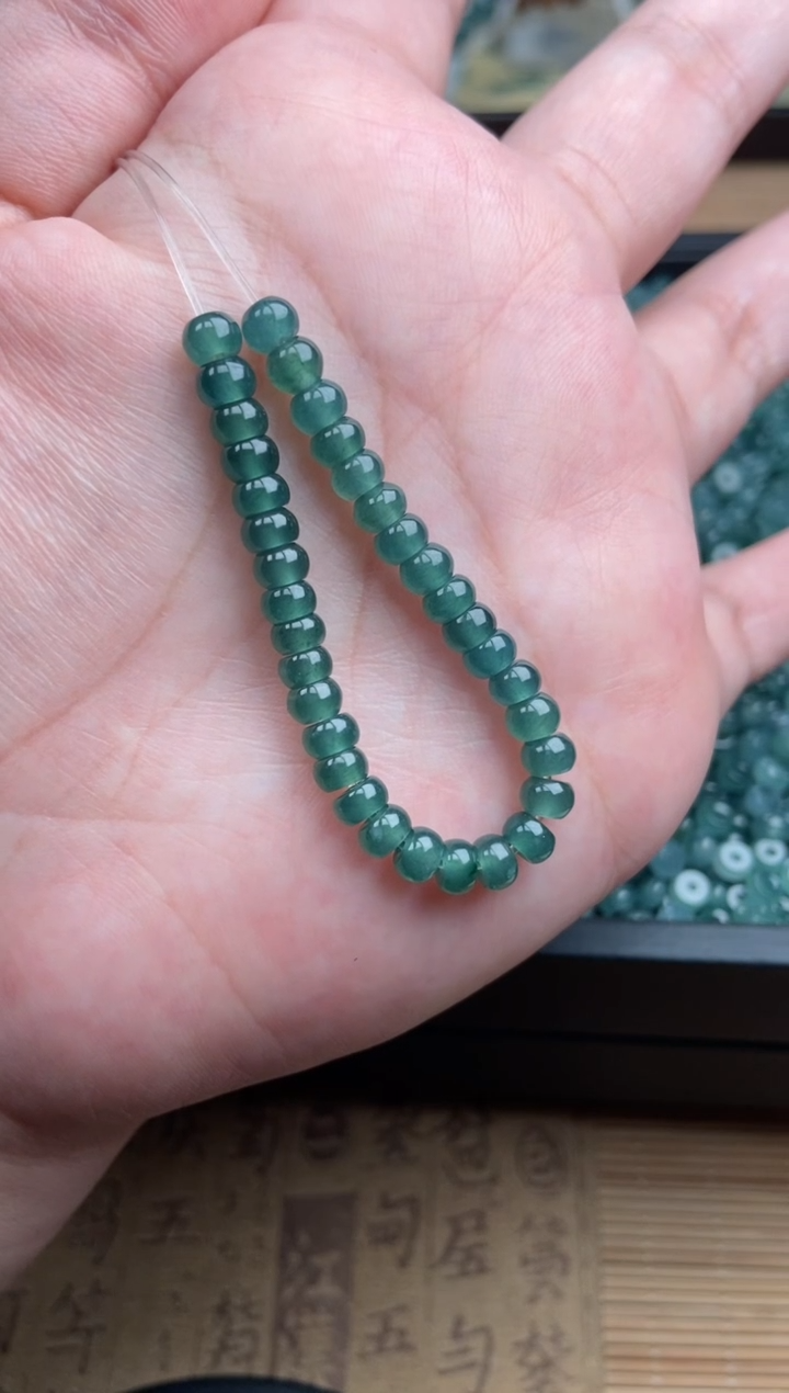 【闪购商品】翡翠手链未镶嵌算盘珠深色