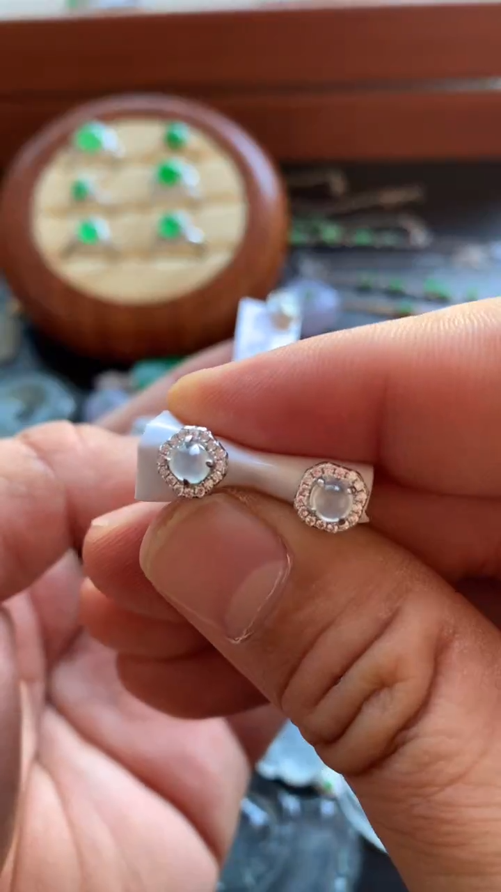 银S925镶嵌翡翠耳饰耳钉