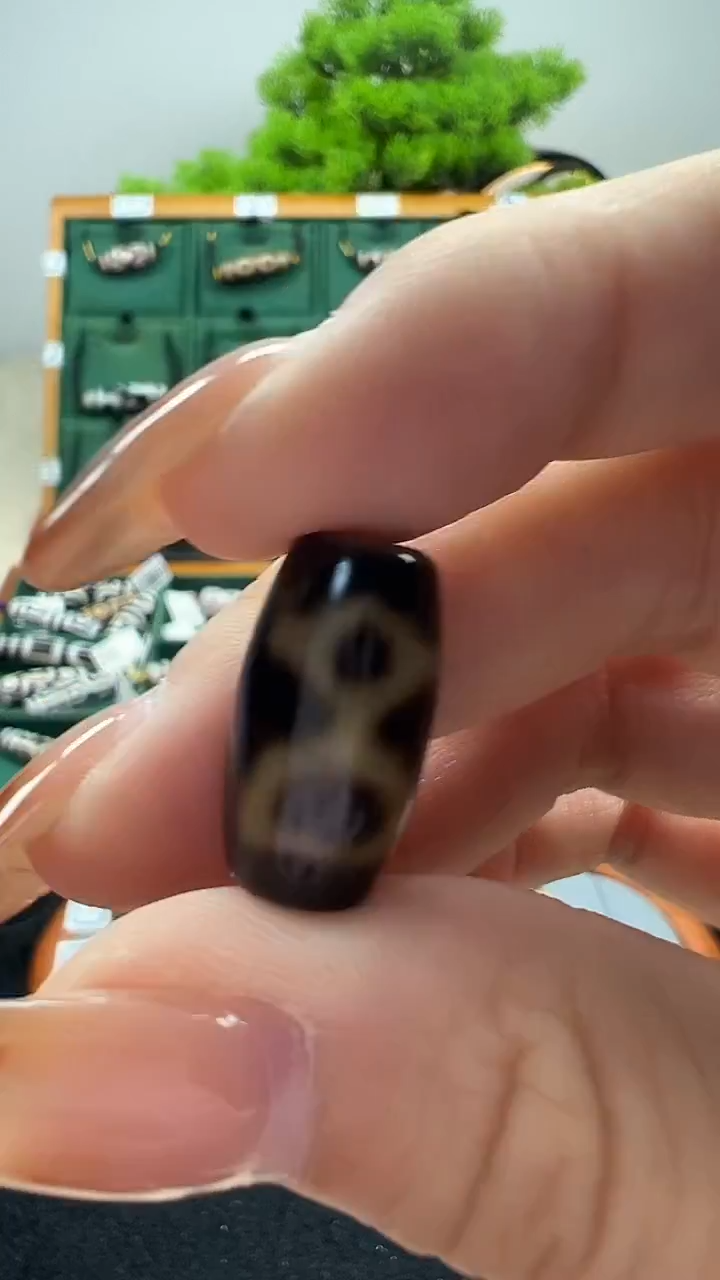 玛瑙/玉髓（覆膜）颈饰未镶嵌17.（微瑕随机发货）