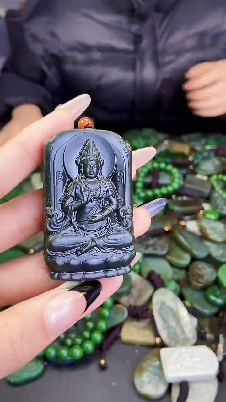 颈饰未镶嵌和田玉1