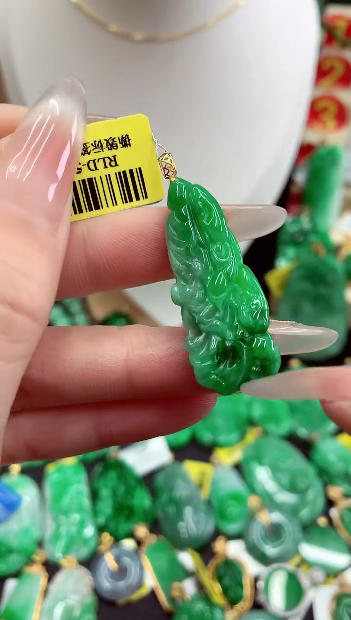 翡翠18K金镶嵌吊坠(不含链)挂件