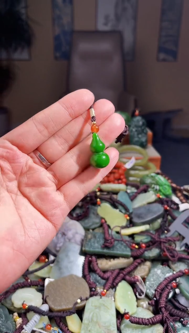 和田玉未镶嵌颈饰拍一发一