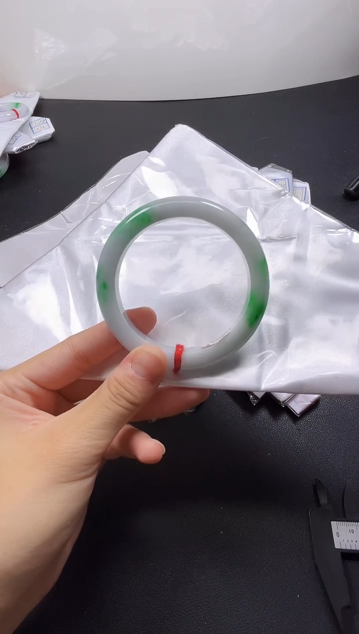 你***i专拍链接  以实物为准