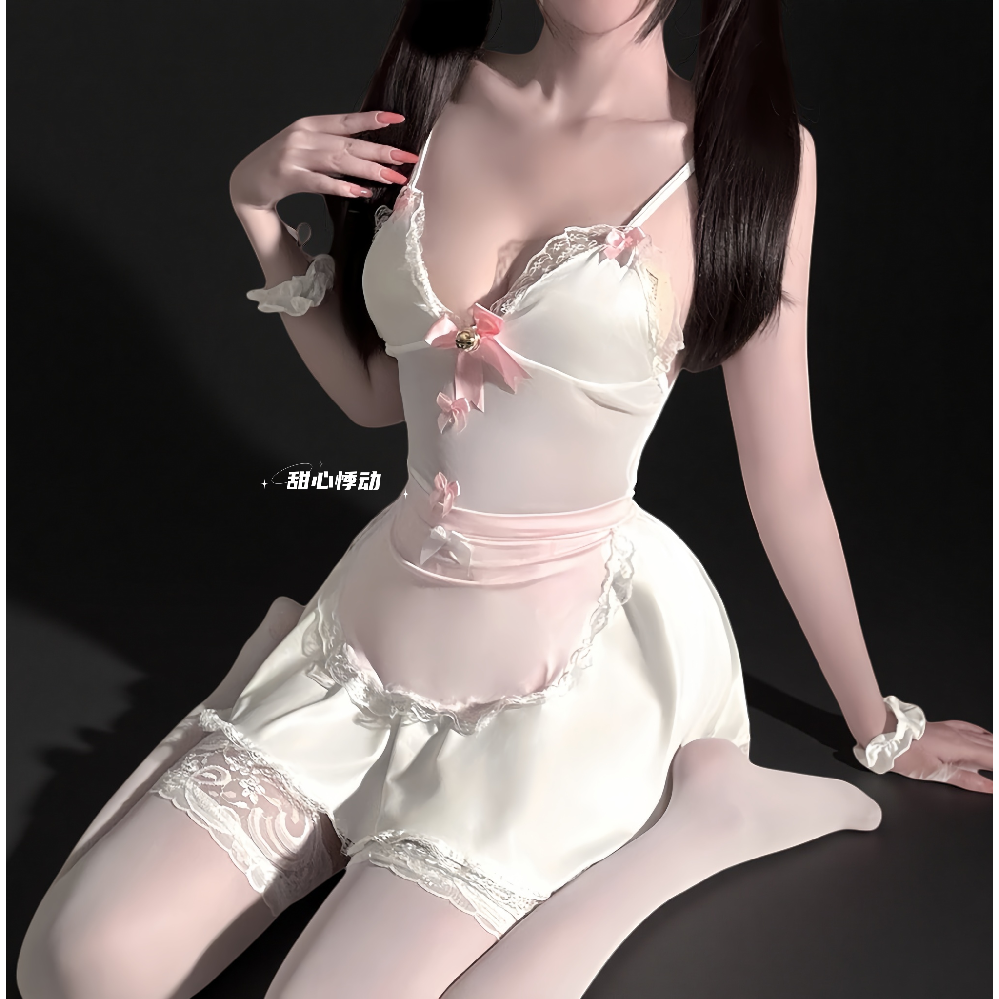 <俏皮小猫咪>可爱俏皮围兜小睡裙