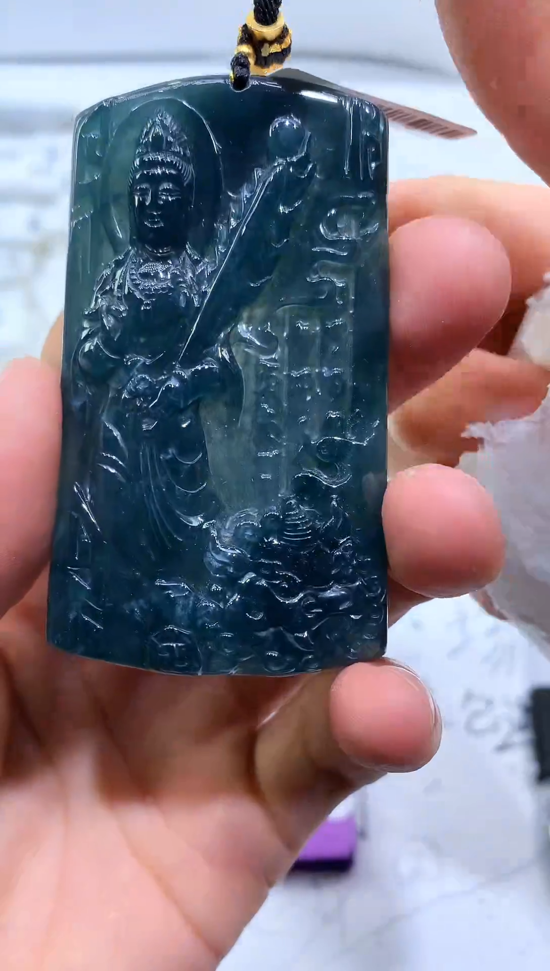 【闪购商品】翡翠颈饰未镶嵌观音