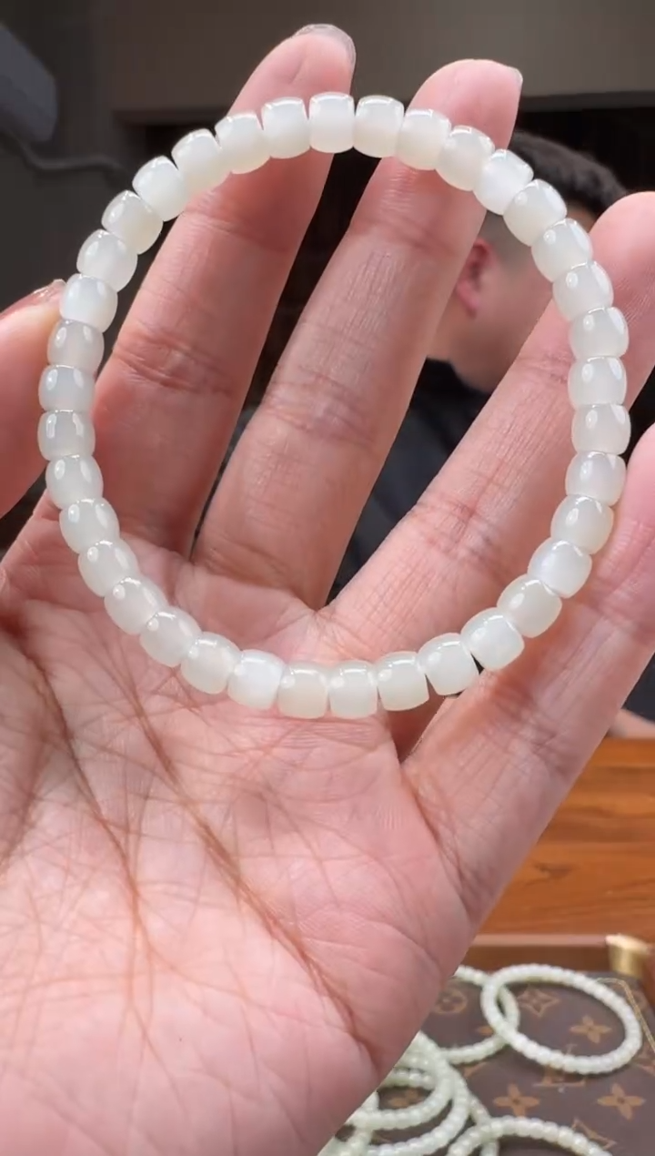 【闪购商品】和田玉4未镶嵌1.22无忌