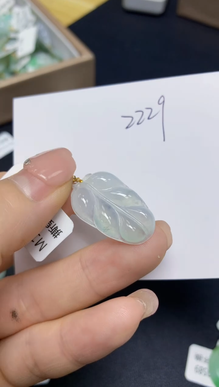 【闪购商品】翡翠挂件18K金镶嵌 天然翡翠A货
