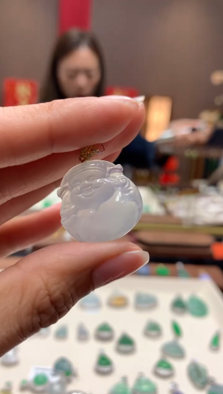 【闪购商品】翡翠颈饰未镶嵌财神