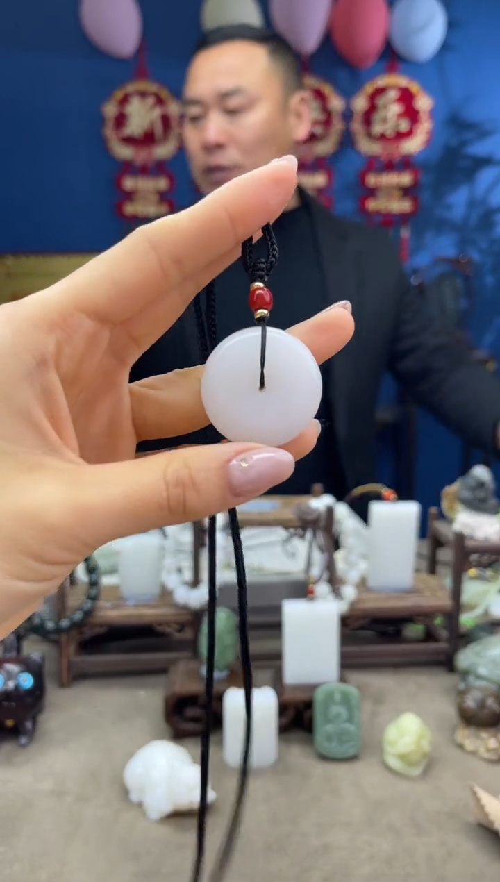 【闪购商品】和田玉颈饰未镶嵌1