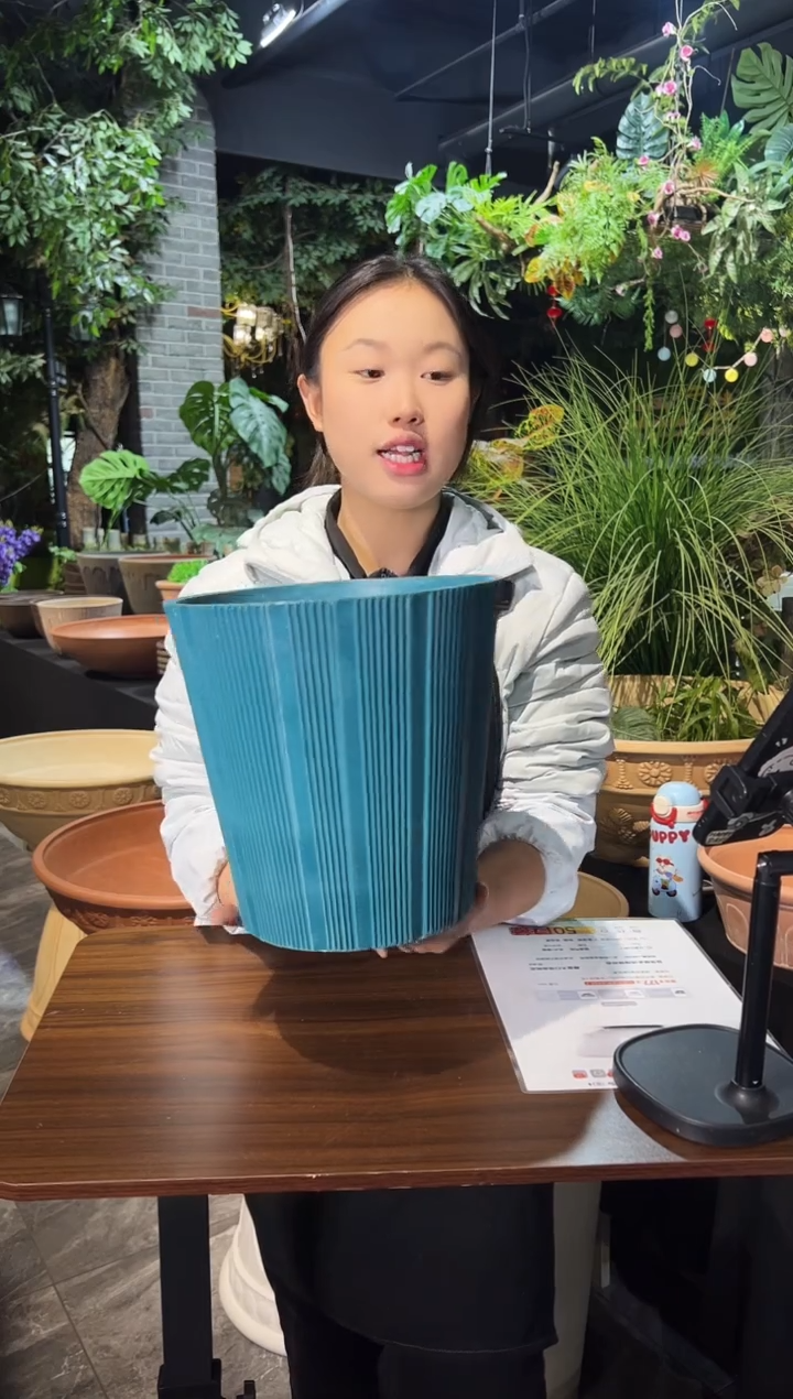 25*25/16B25/湖蓝色竖纹手工花盆