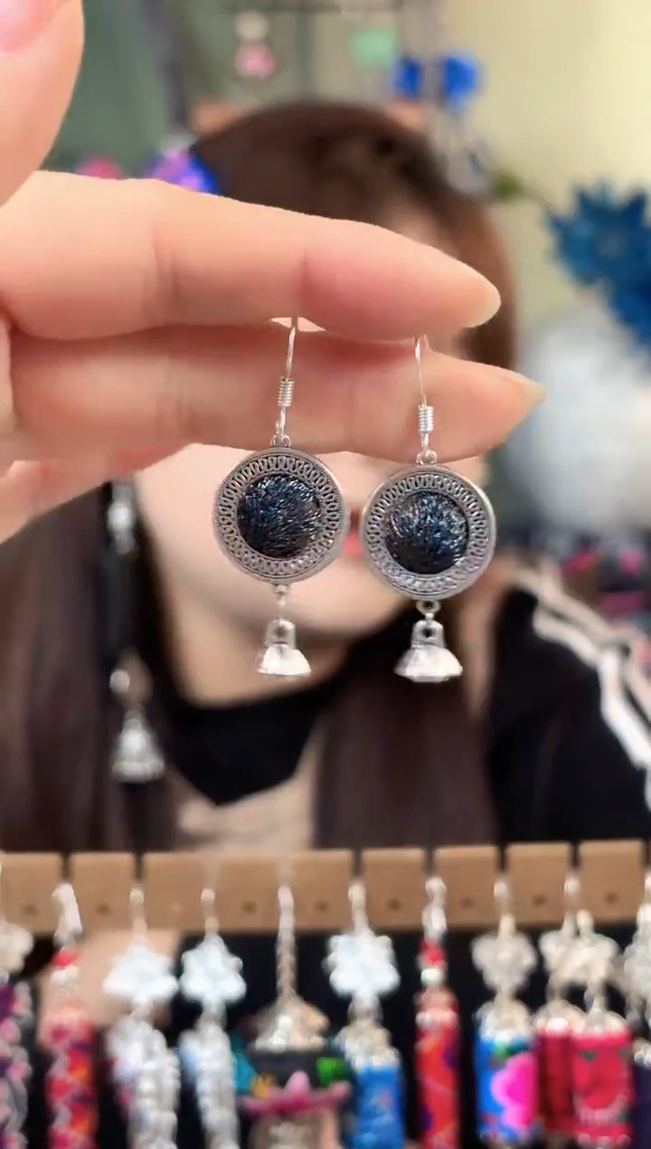 彩云南阁非遗老绣苗银饰品282