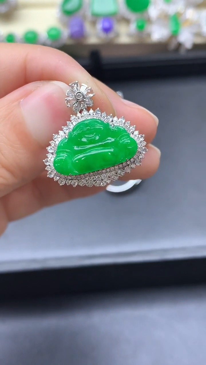 颈饰18K金镶嵌翡翠639-中国好珍宝