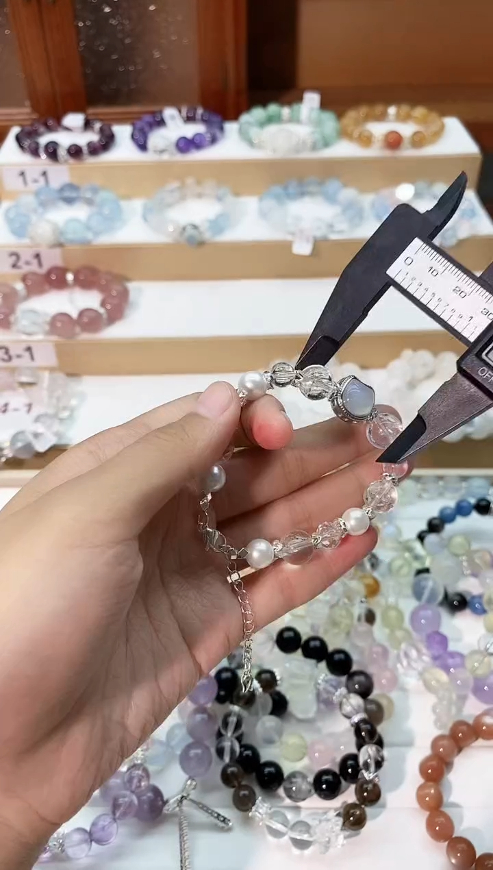 【闪购商品】水晶手串未镶嵌白阿塞手串