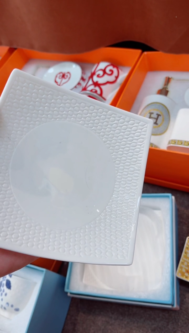 瓷片W点心盘2个······