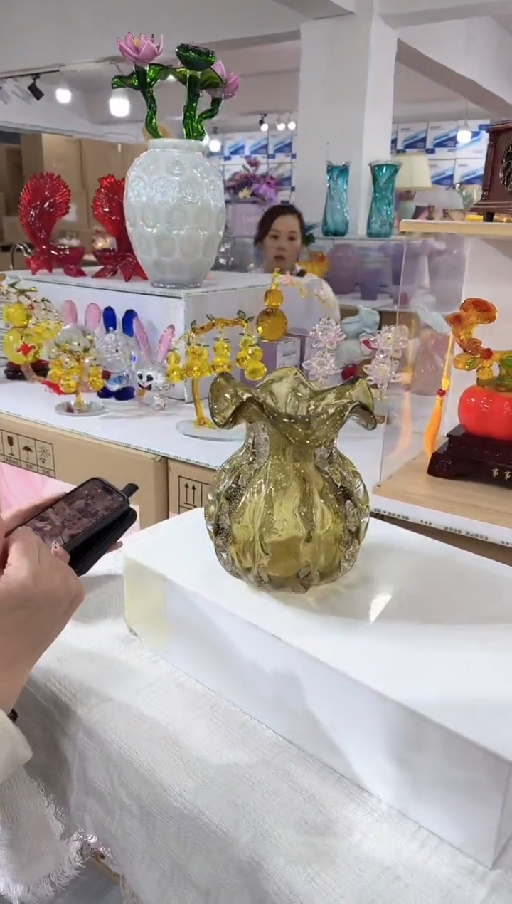 【闪购商品】琉璃泰新花器L-17晚