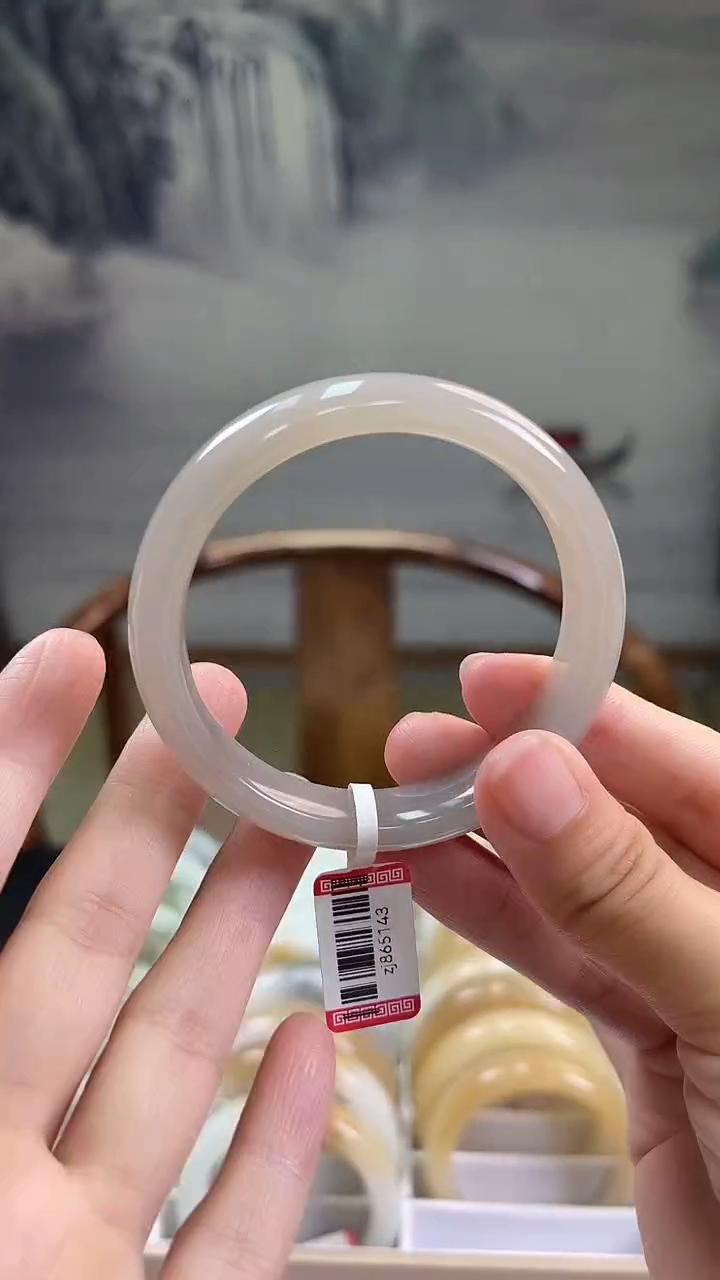 未镶嵌手镯和田玉55+圈口5143