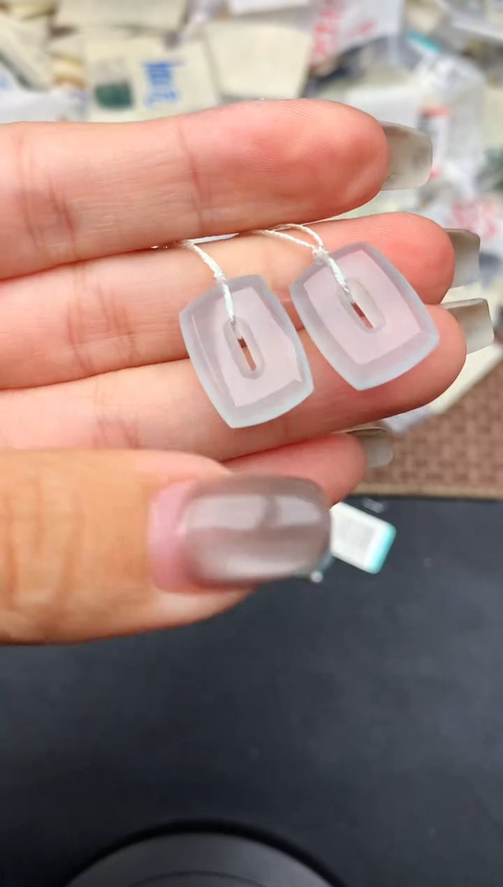 未镶嵌挂件翡翠—