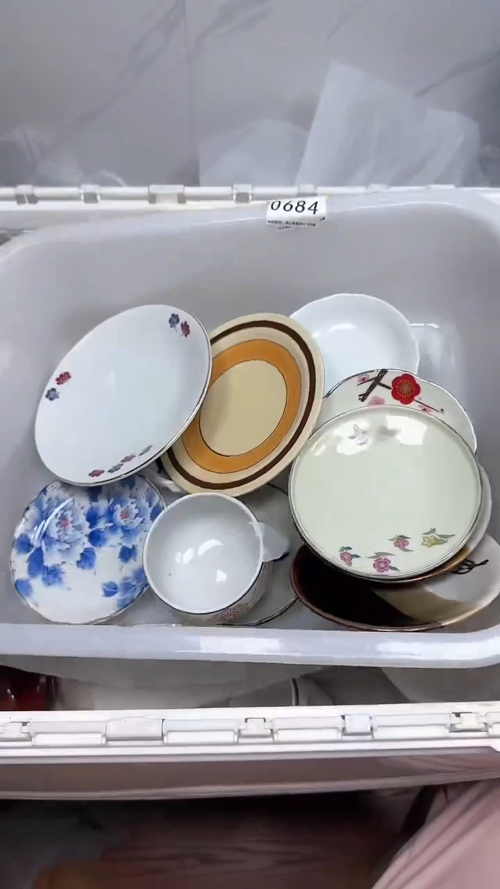 【闪购商品】2596回流瓷器默认微瑕，18.8包邮