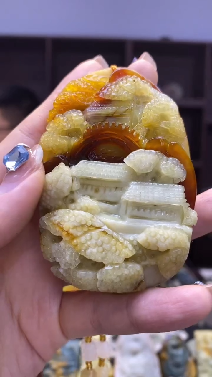 未镶嵌岫玉挂件 