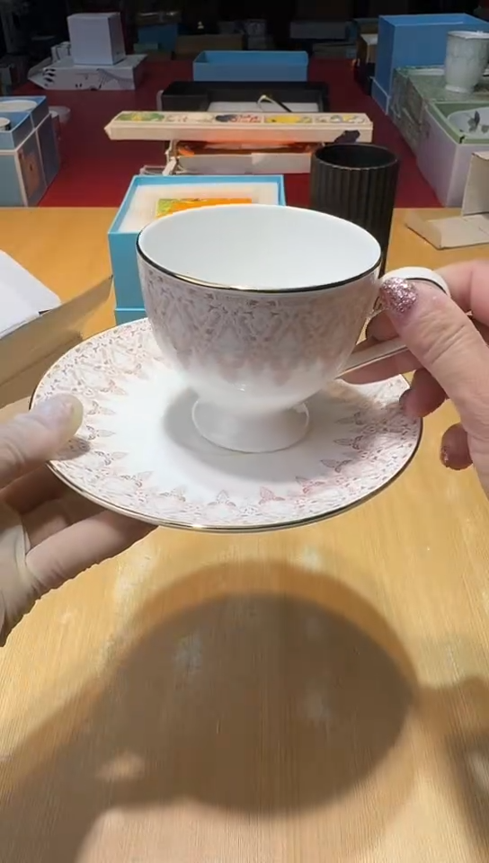 瓷片生活的本意是开心啊@@1