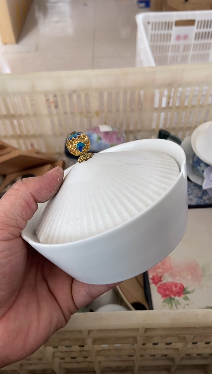 杯无运费险有瑕疵的摄影的产品有使用过的痕迹有点脏介意勿拍杯