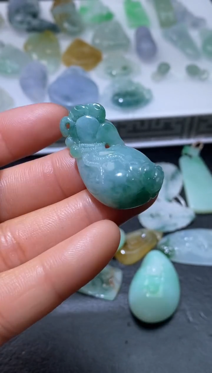 【闪购商品】定制翡翠未镶嵌翡翠毛货~