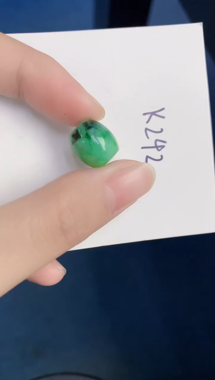 颈饰未镶嵌翡翠天然翡翠缅甸A货