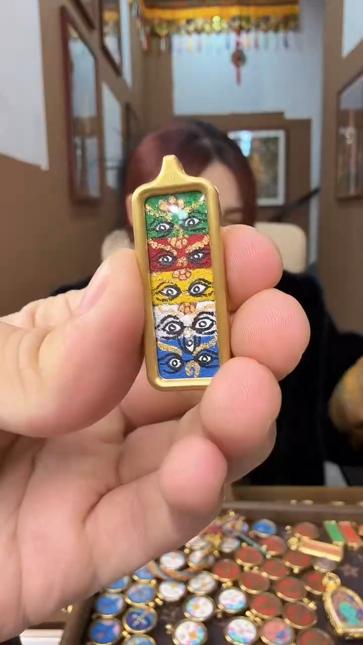 吊坠五路财神眼-热贡纯手绘唐卡