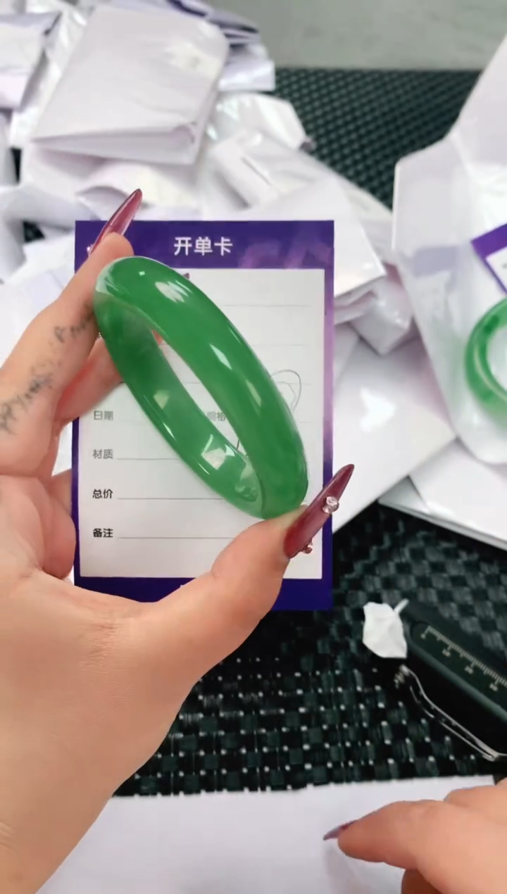 【闪购商品】东陵石手镯未镶嵌0216  多样性发一