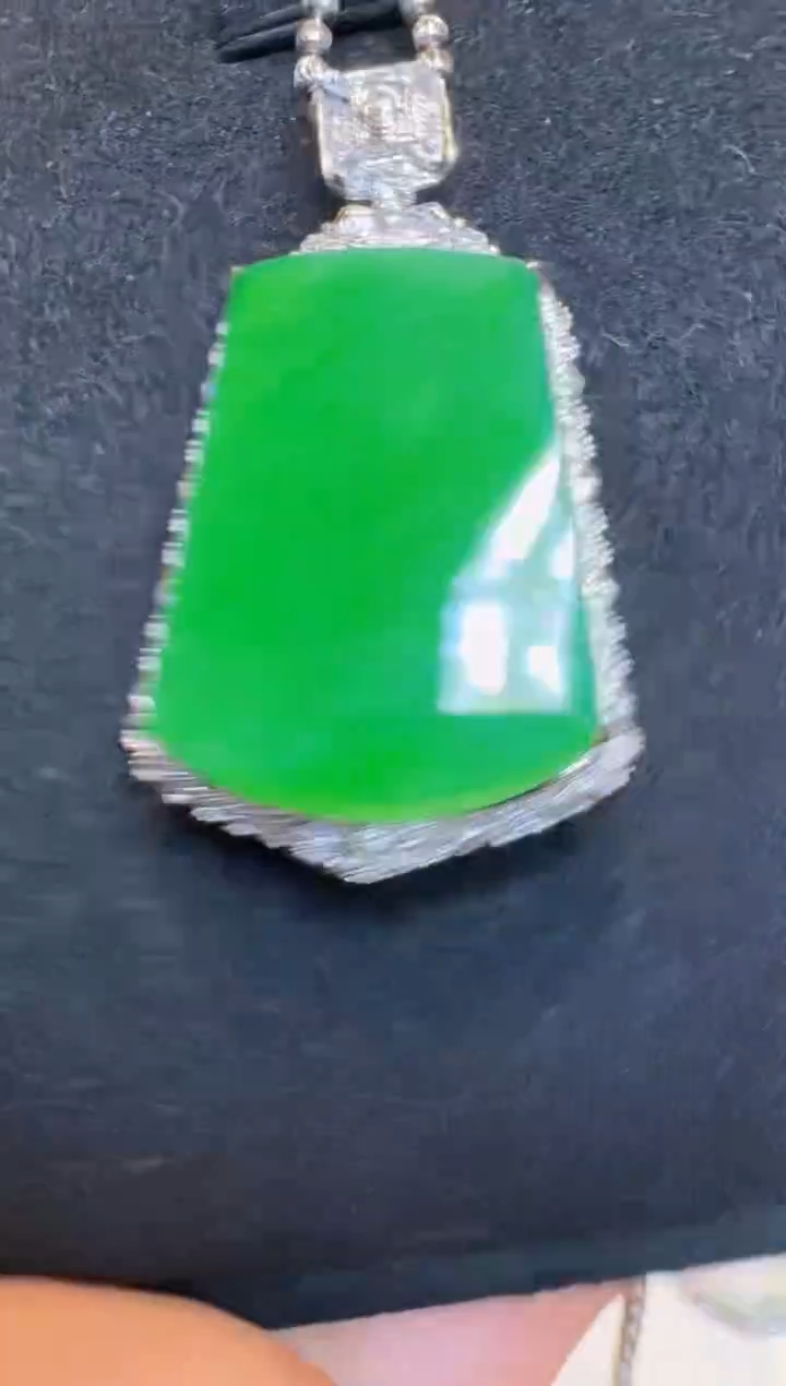 翡翠18K金镶嵌吊坠(不含链)多样性团购发一件